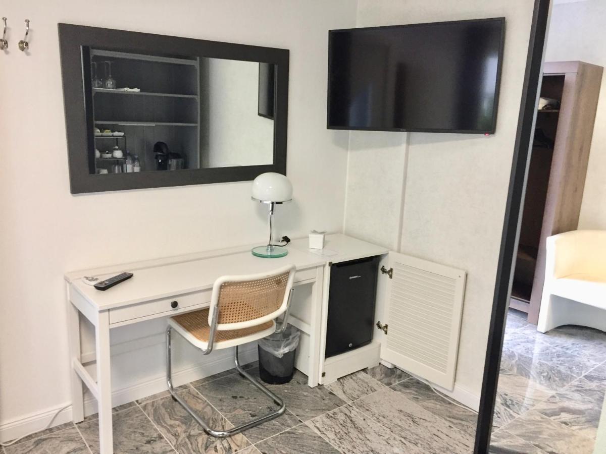 Neues Zimmerapartment Mit Bad Neckarwestheim Buitenkant foto